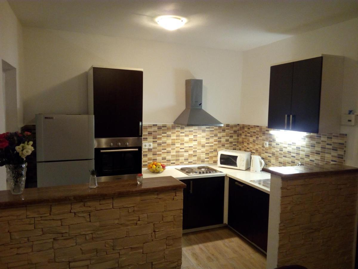 Apartment On The Beach Lokva Rogoznica Exterior foto