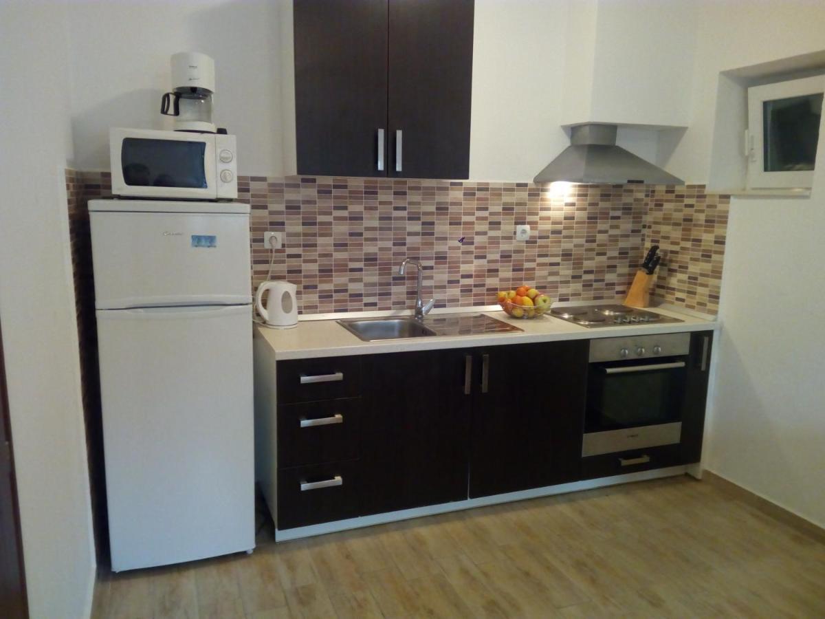 Apartment On The Beach Lokva Rogoznica Exterior foto