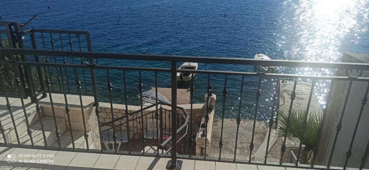Apartment On The Beach Lokva Rogoznica Exterior foto